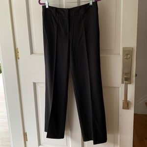 Washable black straight-leg pants 8P. Gently worn, no flaws.